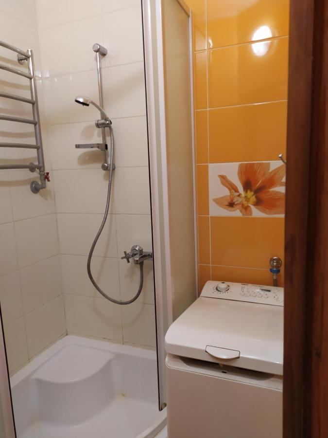 Three Bedroom Stepana Bandery Street Rivne Dış mekan fotoğraf