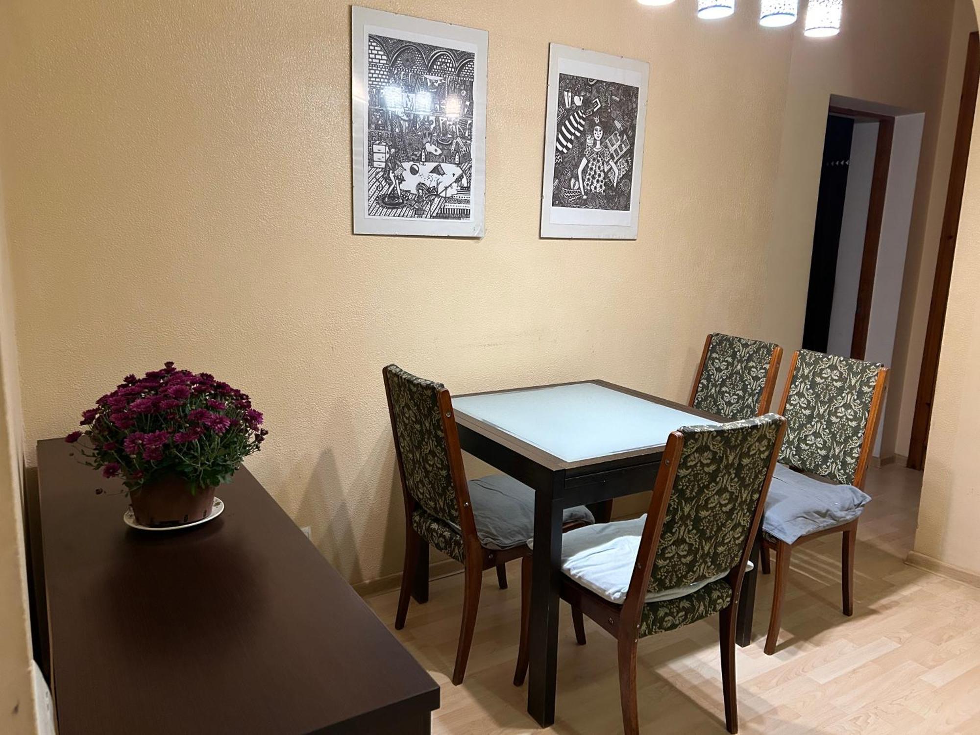 Three Bedroom Stepana Bandery Street Rivne Dış mekan fotoğraf