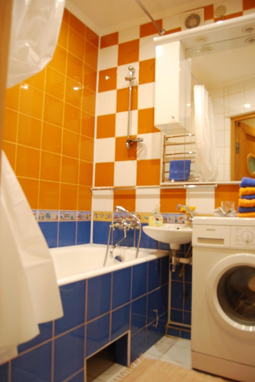 Three Bedroom Stepana Bandery Street Rivne Dış mekan fotoğraf