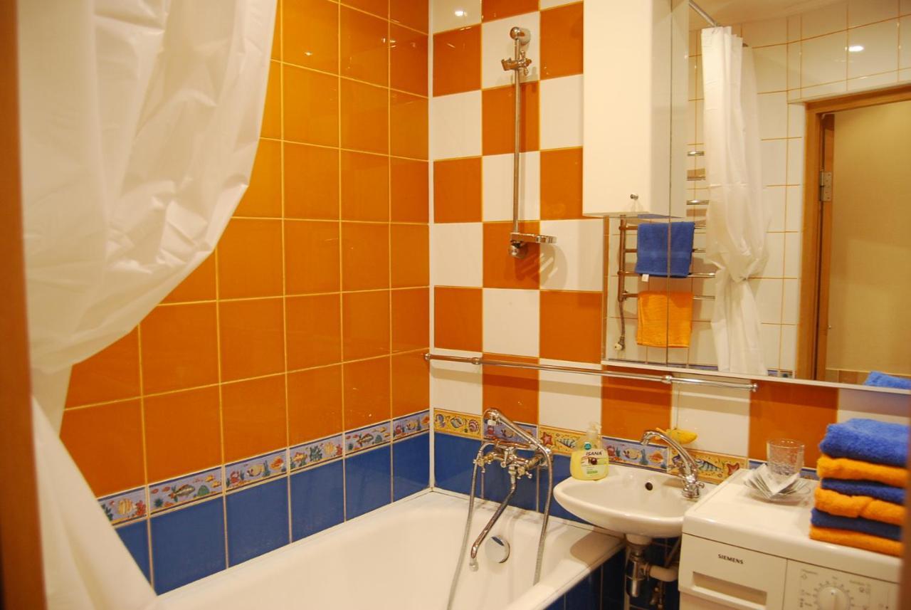 Three Bedroom Stepana Bandery Street Rivne Dış mekan fotoğraf